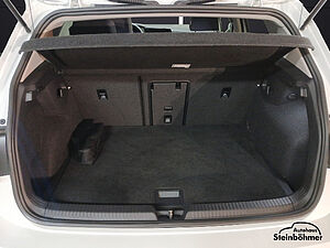 Volkswagen Golf Life 1,5TSI Navi Pro Travel Assist AppCon 