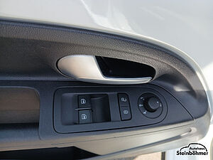 Volkswagen up! ACTIVE 1.0 Rear View Sitzhzg. 