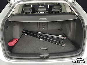 Volkswagen Golf Variant Life 2.0TDI DSG Navi Park Assist 