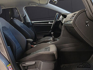 Volkswagen Golf Highline 1.4TSI Keyless Xenon Navi Sitzhzg. 
