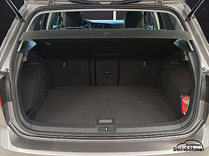 Volkswagen Golf Highline 1.4TSI Keyless Xenon Navi Sitzhzg. 