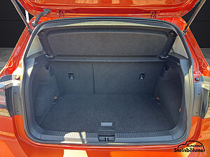 Volkswagen T-Cross Active 1.0TSI DSG Navi LED RearView 