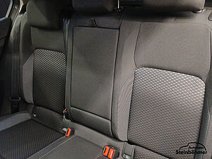 Volkswagen Golf Active 1.0 TSI AHK Navi APP LED 