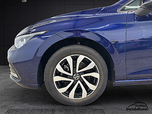 Volkswagen Golf Life 1.5 TSI ACTIVE RearView LED AppCon
