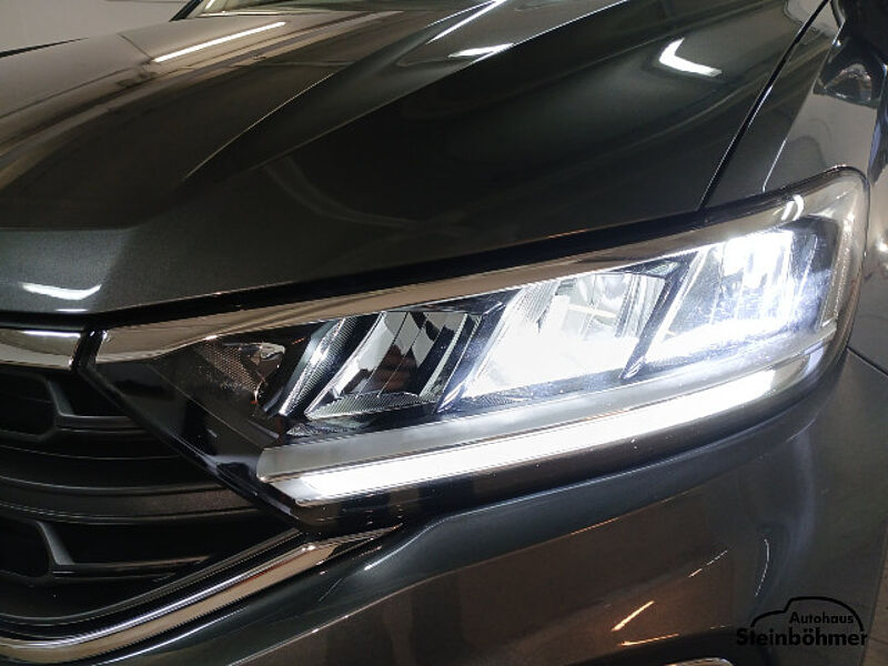 Volkswagen T-ROC Life 1.0TSI Navi LED Dig. Cockpit Sitzhzg.