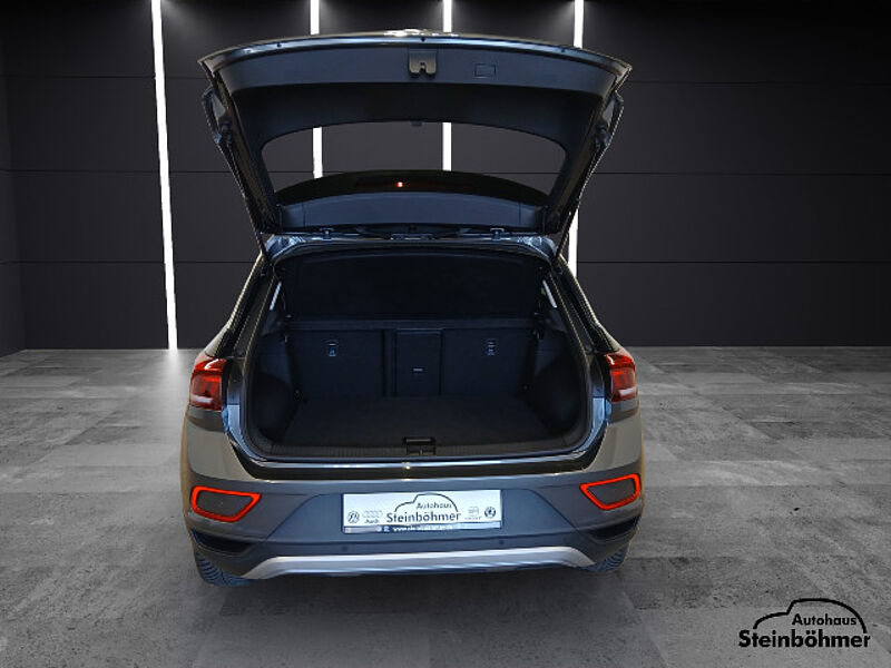 Volkswagen T-ROC Life 1.0TSI LED NAV SHZ AppCon Climatronic