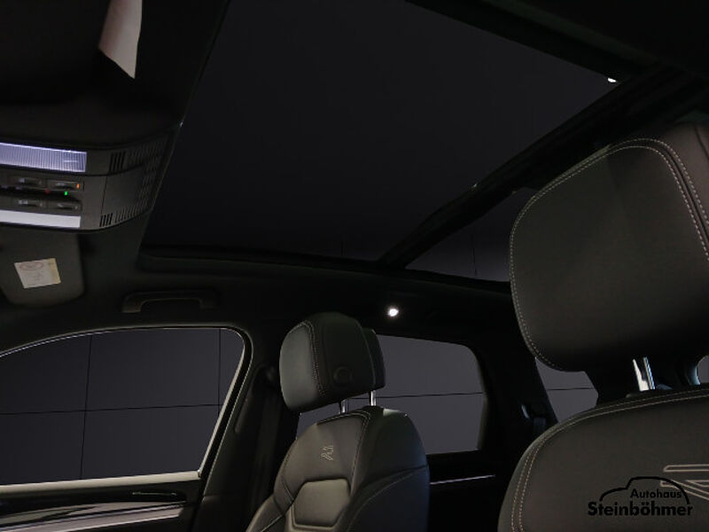 Volkswagen Touareg R-Line BlackStyle IQ. Light Innovision