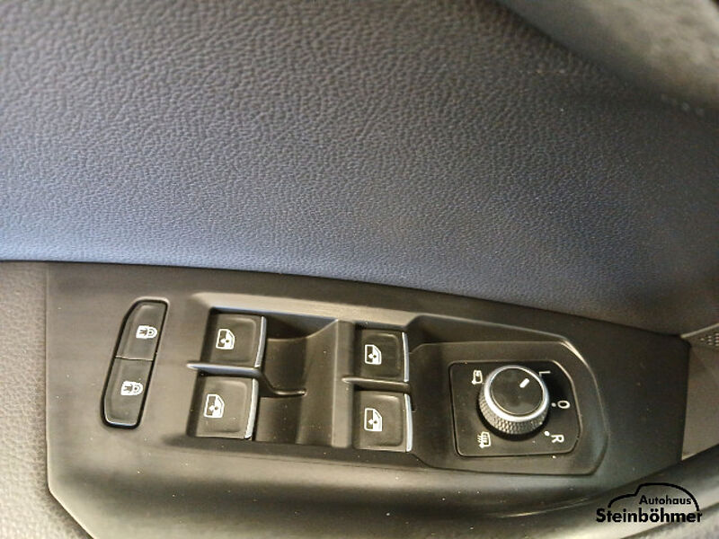 Volkswagen Touareg R-Line BlackStyle IQ. Light Innovision