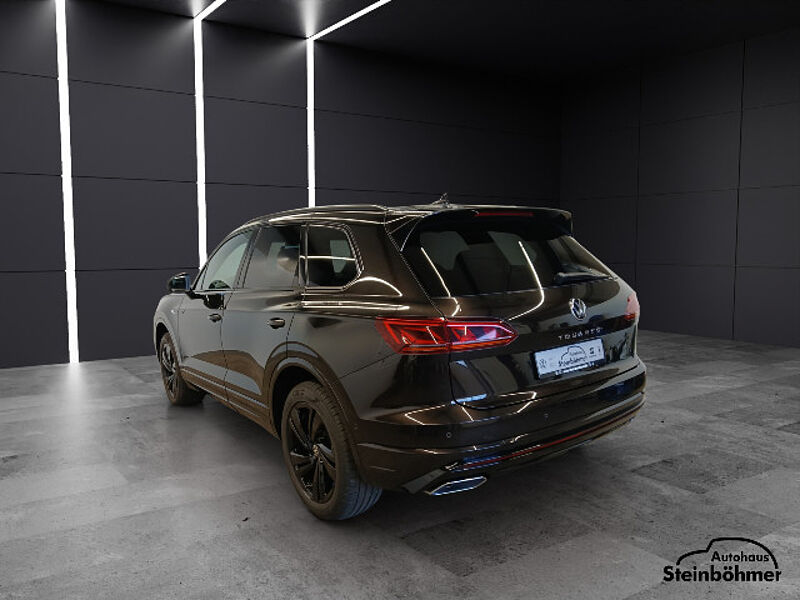 Volkswagen Touareg R-Line BlackStyle IQ. Light Innovision