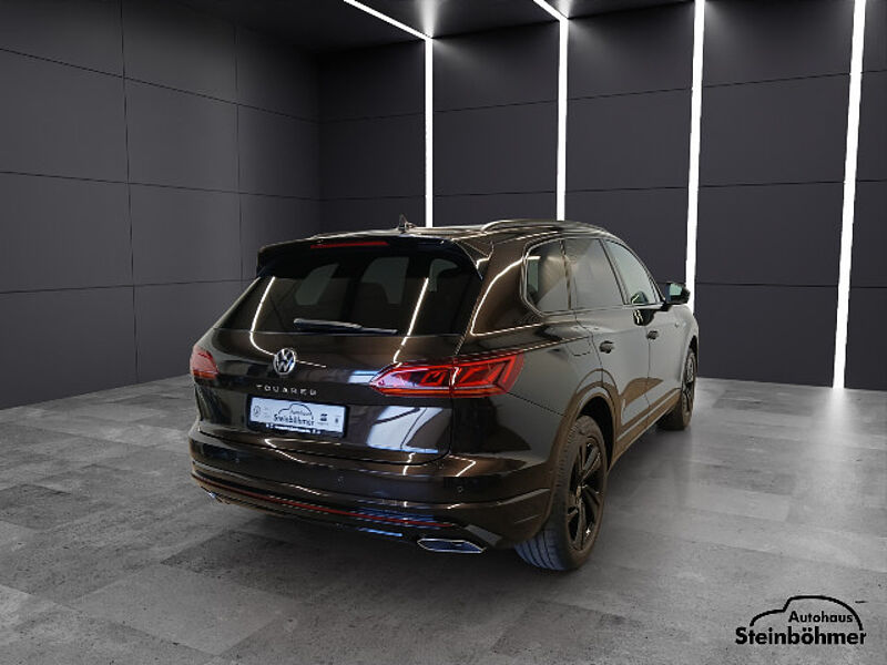 Volkswagen Touareg R-Line BlackStyle IQ. Light Innovision