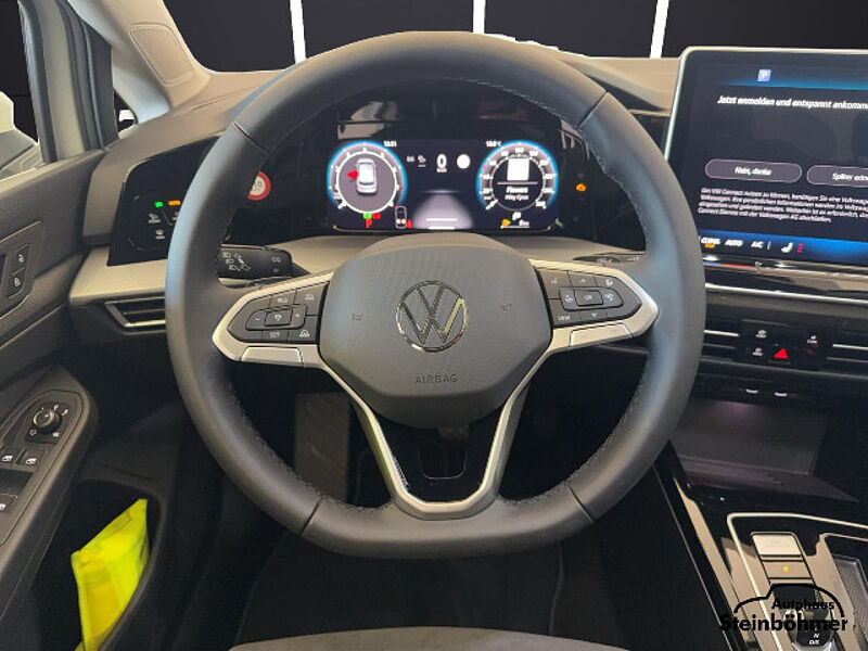 Volkswagen Golf Facelift Style 1.5eTSI DSG IQ. Light NAV