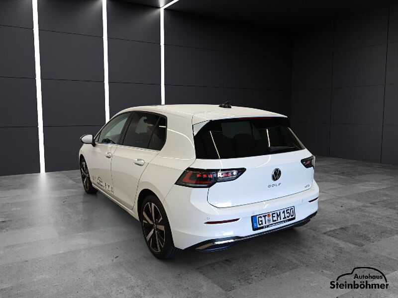 Volkswagen Golf Facelift Style 1.5eTSI DSG IQ. Light NAV