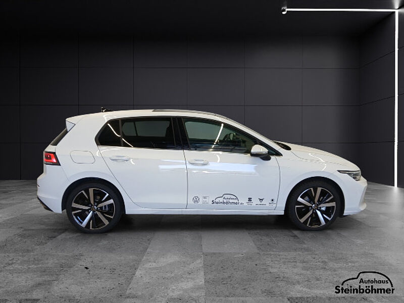 Volkswagen Golf Facelift Style 1.5eTSI DSG IQ. Light NAV