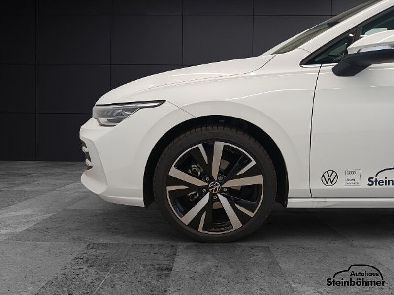 Volkswagen Golf Facelift Style 1.5eTSI DSG IQ. Light NAV