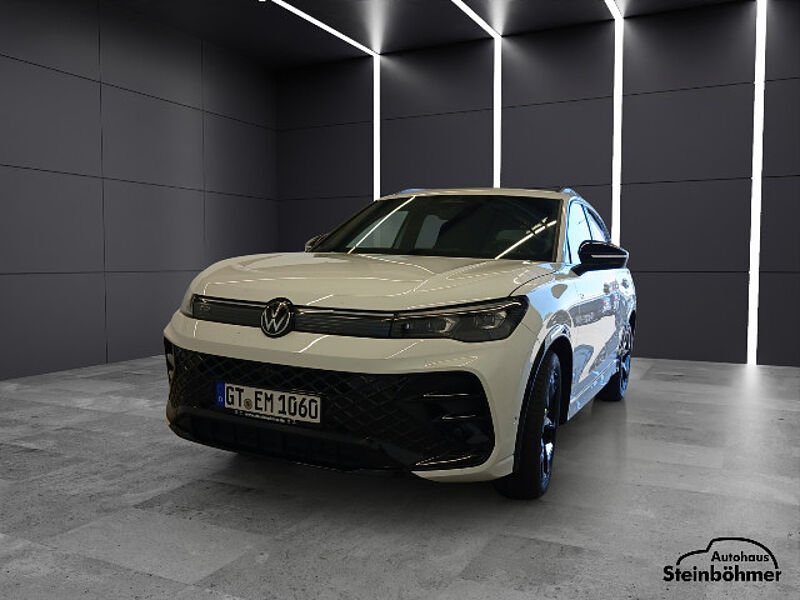 Volkswagen Tiguan R-Line BlackStyle 2.0TDI DSG IQ. Light NAV
