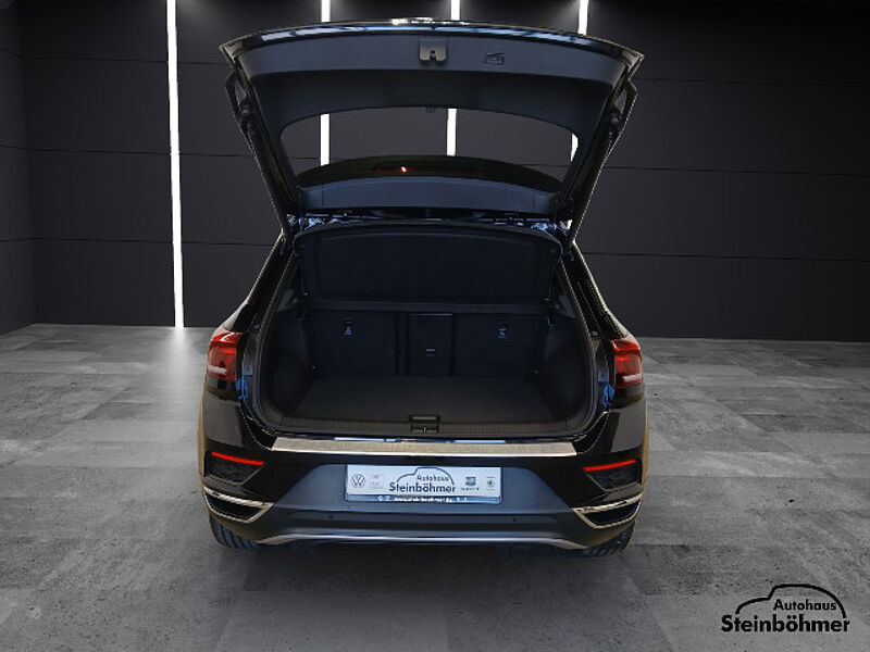 Volkswagen T-ROC Sport 1.5TSI DSG LED NAV SHZ AppCon