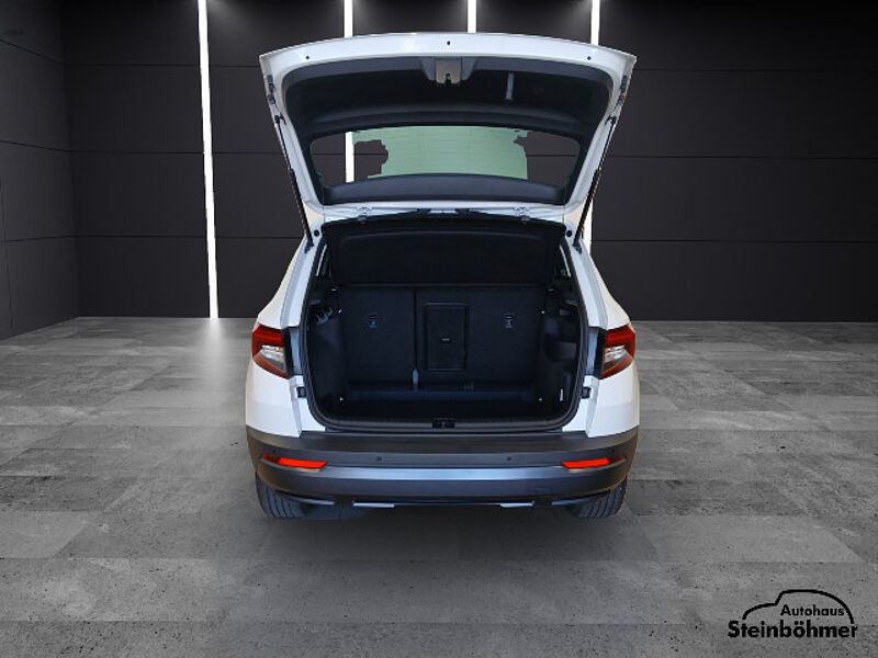 SKODA Karoq Clever 1.5TSI DSG LED Pano SHZ SmartLink