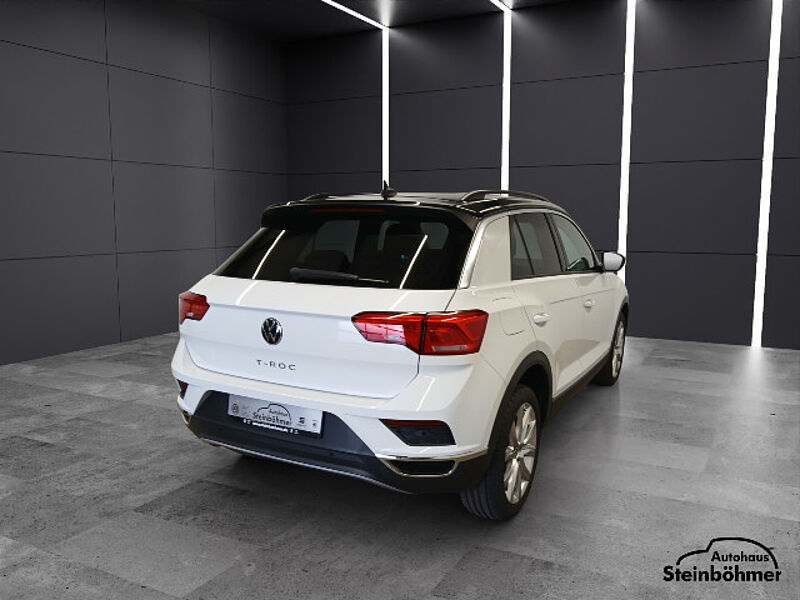 Volkswagen T-ROC United 1.5TSI DSG LED NAV AHK Pano SHZ