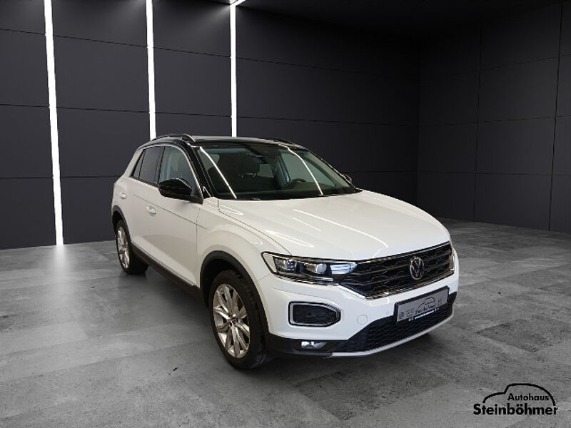Volkswagen T-ROC United 1.5TSI DSG LED NAV AHK Pano SHZ
