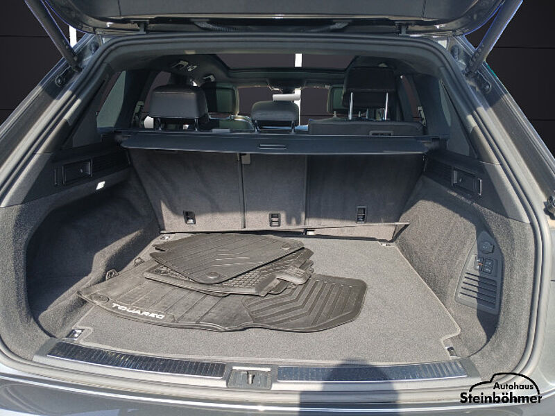 Volkswagen Touareg R-Line Pano Standhzg.