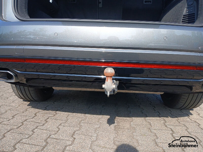 Volkswagen Touareg R-Line Pano Standhzg.