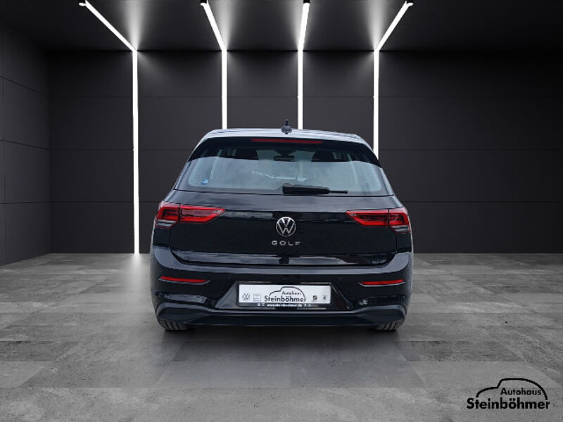 Volkswagen Golf Life 2.0TDI DSG LED NAV SHZ ACC AppCon