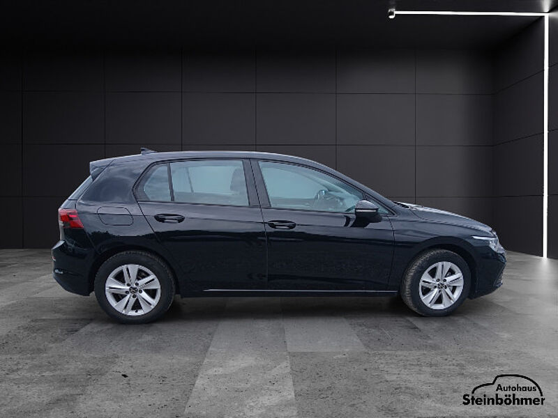Volkswagen Golf Life 2.0TDI DSG LED NAV SHZ ACC AppCon