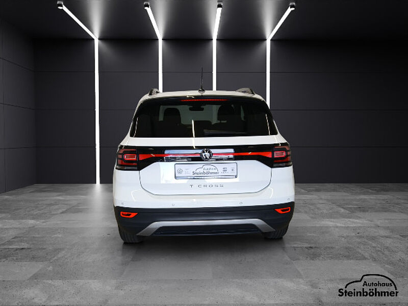Volkswagen T-Cross Active 1.0TSI LED NAV SHZ ACC IQ. Drive