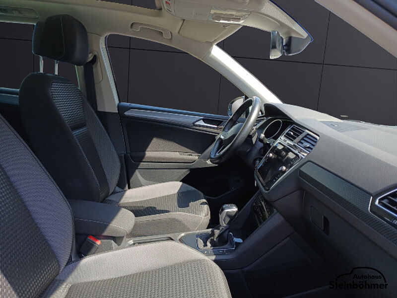 Volkswagen Tiguan Active 2.0TDI DSG Pano Navi LED AHK