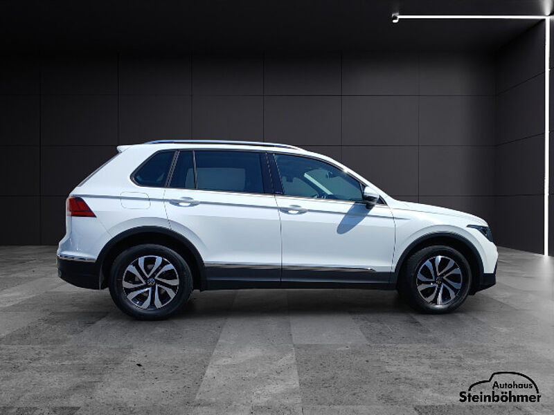 Volkswagen Tiguan Active 2.0TDI DSG Pano Navi LED AHK