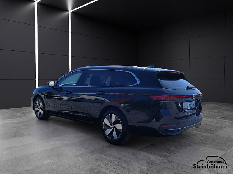 Volkswagen Passat Business 1.5eTSI DSG LED NAV AHK ACC SHZ