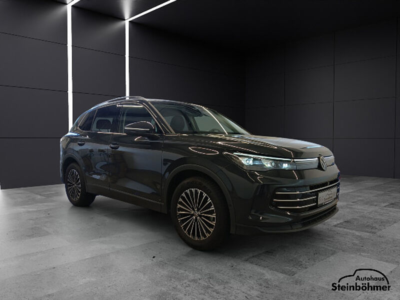 Volkswagen Tiguan Elegance 1.5eTSI DSG IQ. Light NAV AHK ACC