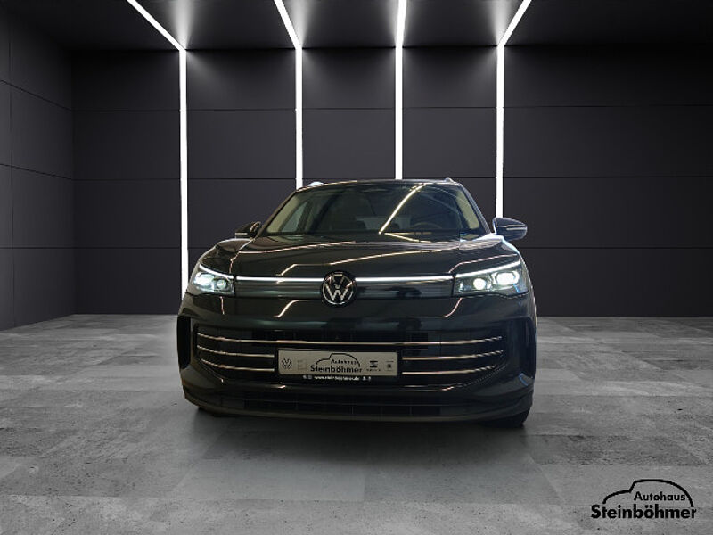 Volkswagen Tiguan Elegance 1.5eTSI DSG IQ. Light NAV AHK ACC