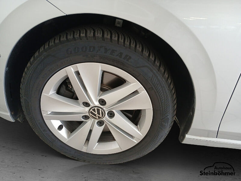 Volkswagen Golf Variant Life 2.0TDI DSG Navi Park Assist