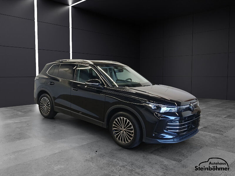 Volkswagen Tiguan Elegance 1.5eTSI DSG IQ. Light NAV AHK