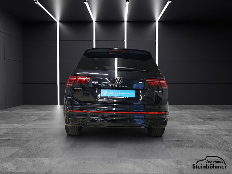 Volkswagen Tiguan Allspace 2.0TDI R-Line 4M Navi Pano