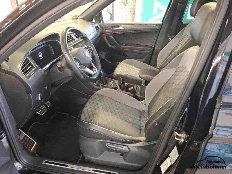 Volkswagen Tiguan Allspace 2.0TDI R-Line 4M Navi Pano