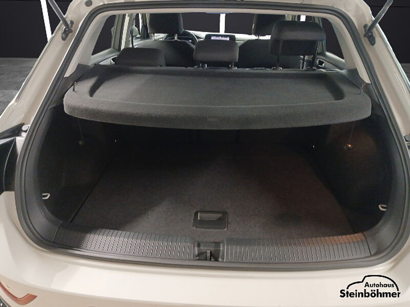 Volkswagen T-Roc 1.5TSI Life DSG Navi AHK LED Sitzhzg