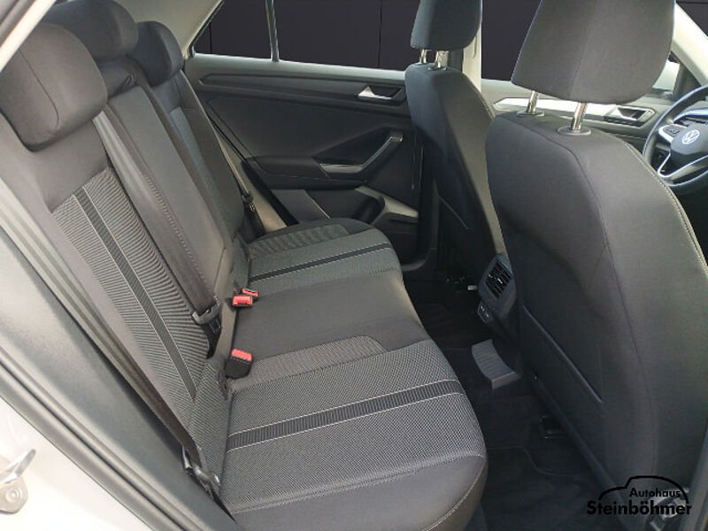 Volkswagen T-Roc 1.5TSI Life DSG Navi AHK LED Sitzhzg