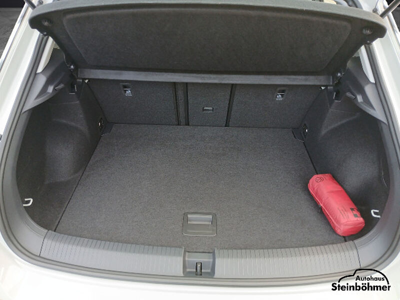 Volkswagen T-Roc 1.5TSI Life DSG Navi AHK LED Sitzhzg