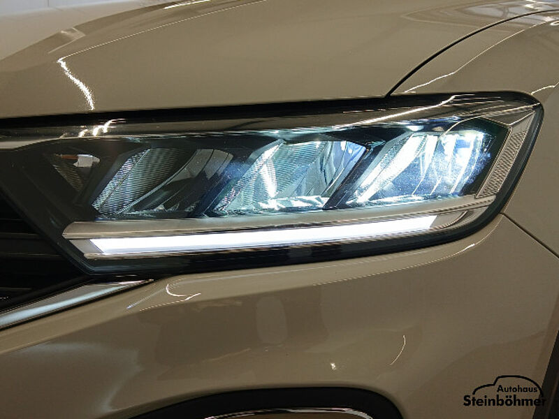 Volkswagen T-Roc Life 1.5 TSI NAVI AppCon LED