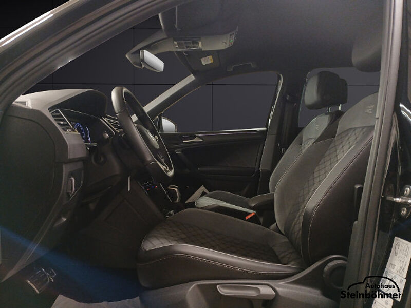 Volkswagen Tiguan R-Line 2.0TDI 4M DSG IQ-LED Navi