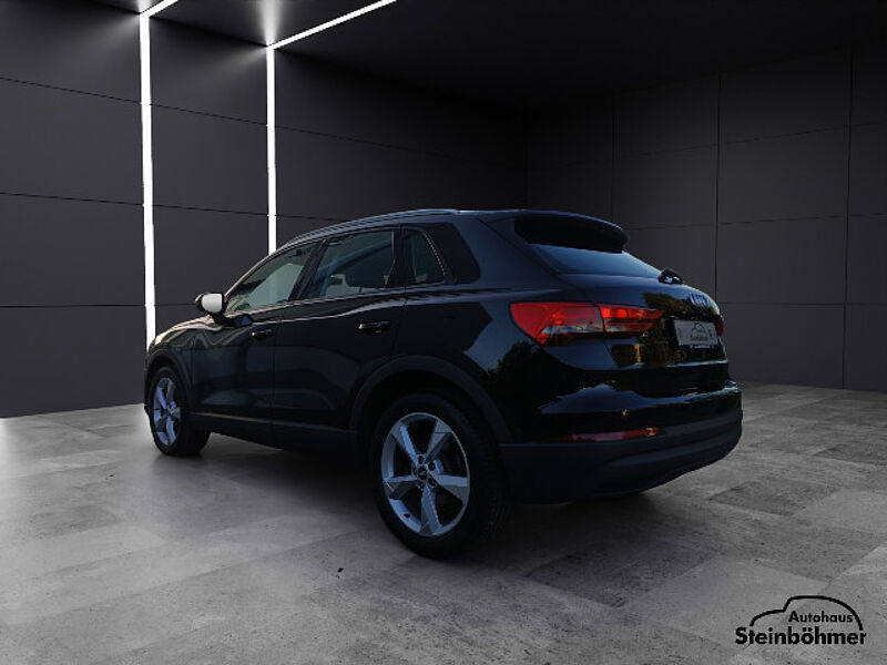 Audi Q3 35 2.0 TDI Stronic Navi Plus AHK