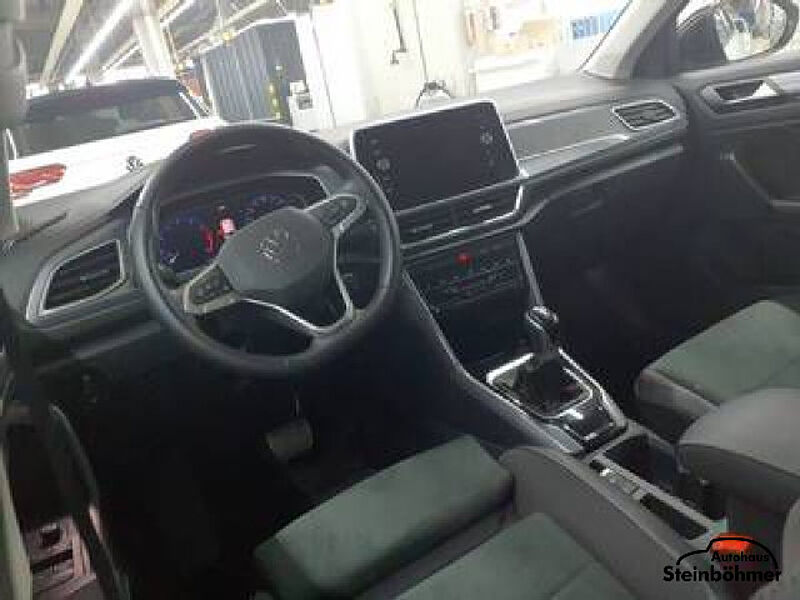 Volkswagen T-Roc Style 1.5 TSI DSG LED Plus NAV AHK ACC SHZ