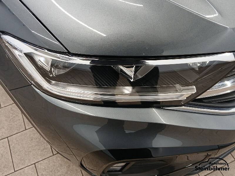 Volkswagen T-Roc R-Line 1.5TSI DSG LED Plus NAV AHK ACC