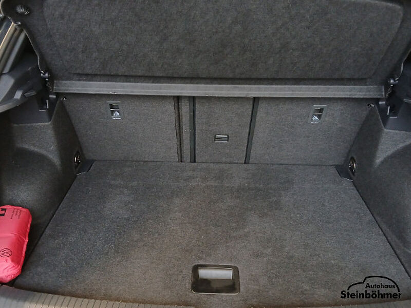 Volkswagen T-Roc R-Line 1.5TSI DSG LED Plus NAV AHK ACC