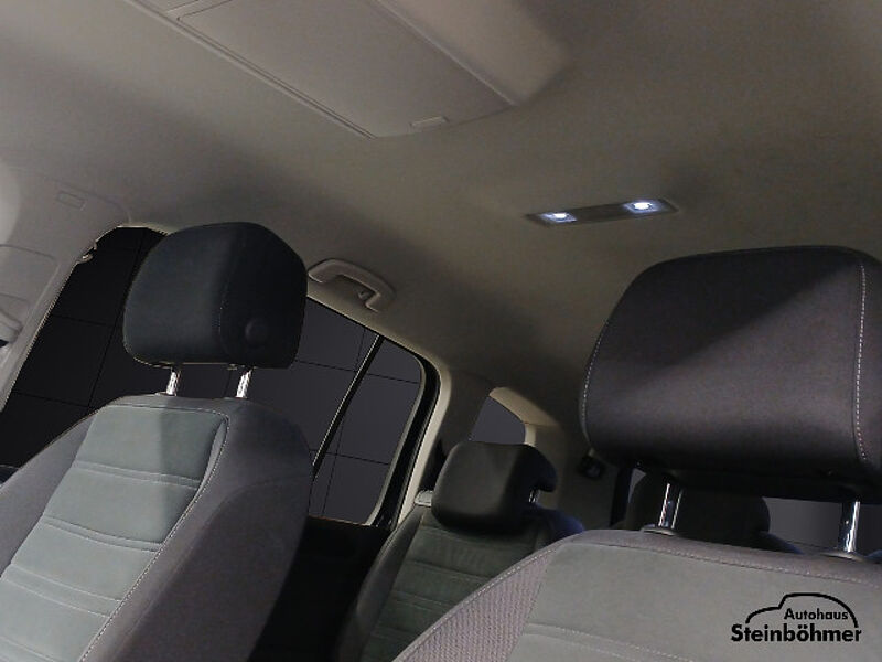 Volkswagen Touran Highline 1.4TSI DSG Navi LED 7-Sitze