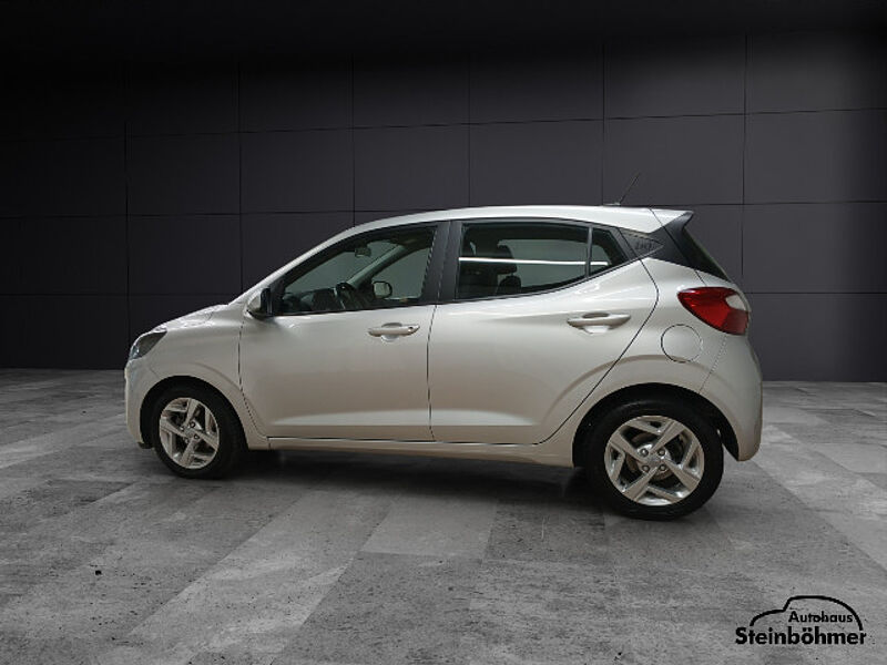 Hyundai i10 1.0 Trend PDC Sitzheizung Klima CarPlay