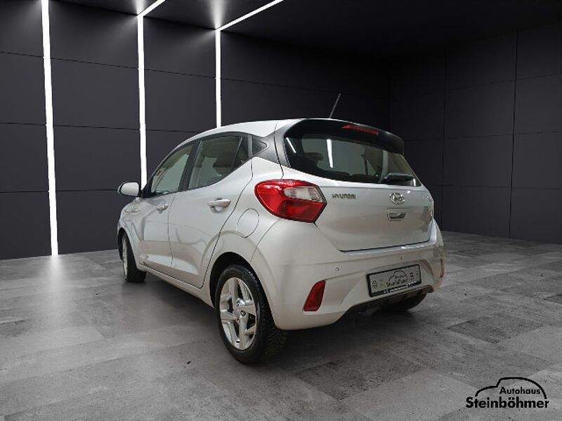 Hyundai i10 1.0 Trend PDC Sitzheizung Klima CarPlay