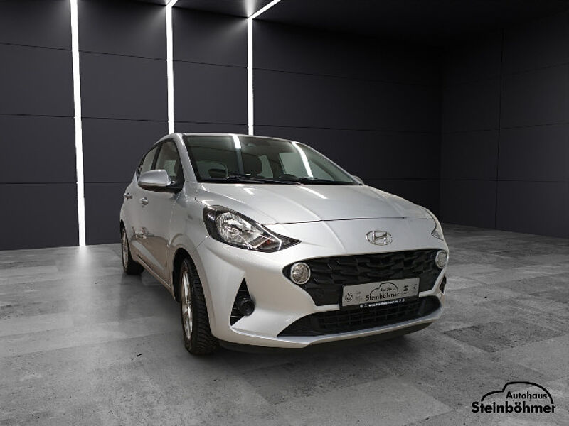 Hyundai i10 1.0 Trend PDC Sitzheizung Klima CarPlay